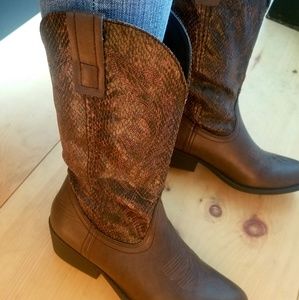 Rampage Shoes - Rampage Brown Faux Snakeskin Cowboy Boots Rampage Shoes - Rampage Brown Faux Snakeskin Cowboy Boots
